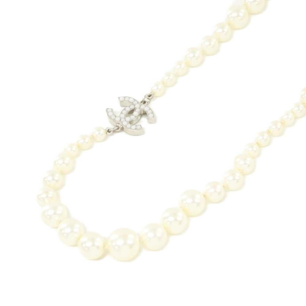 Chanel Pendant Necklace White #319477C15B